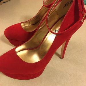 Red ballerina stiletto